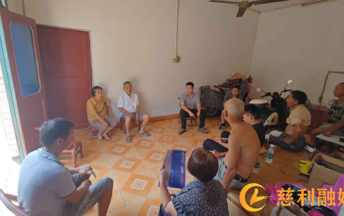 阳和乡：屋场会开到灾后重建一线，干群同心抢修水毁“民生路”