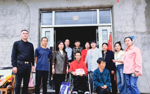 慈利新阶联组织开展“点燃希望，放飞梦想”助残助学活动