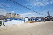 靠近太坪社区河边，慈姑欢歌水上文旅项目部建设得很快