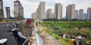 慈利澧零路建设又有新情况，两边修人行道需要拓宽路基