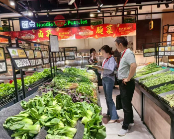 “五一”劳动节临近，慈利县民生市场物丰价稳