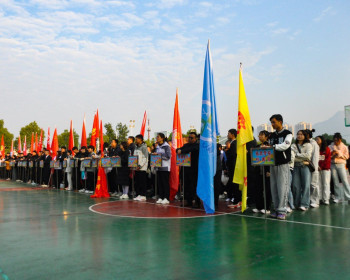 慈利县第九届“园丁杯”体育比赛开幕，教育工作者赛场展风采