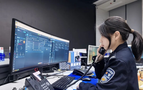 警灯映年味，坚守护平安——这个春节，慈利公安全力护航