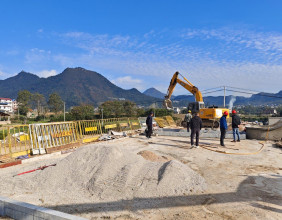 路过慈利澧零大桥建设现场，记录到了大桥第一块护栏安装过程