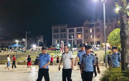 慈利县公安局开展治安集中清查统一行动