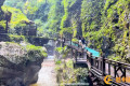 张家界地缝：19℃清凉奇境，邂逅自然与浪漫的避暑天堂