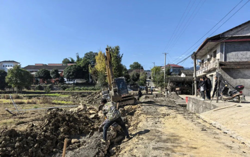 岩泊渡镇田坪村：以工代赈聚焦三大关键领域，总投资233万元