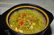 玩慈利网私房菜：菜豌豆荚炖腊肉