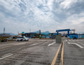 距离和子坡泥泞越野比赛收官还有2天，上午探班比赛场地