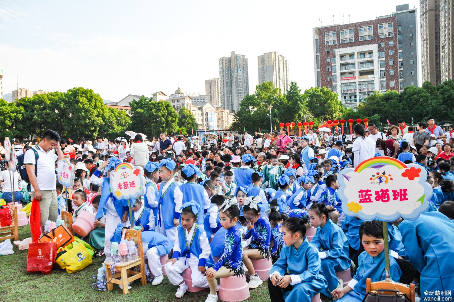 慈利县大世界教育集团庆六一文艺汇演暨篝火晚会圆满落幕