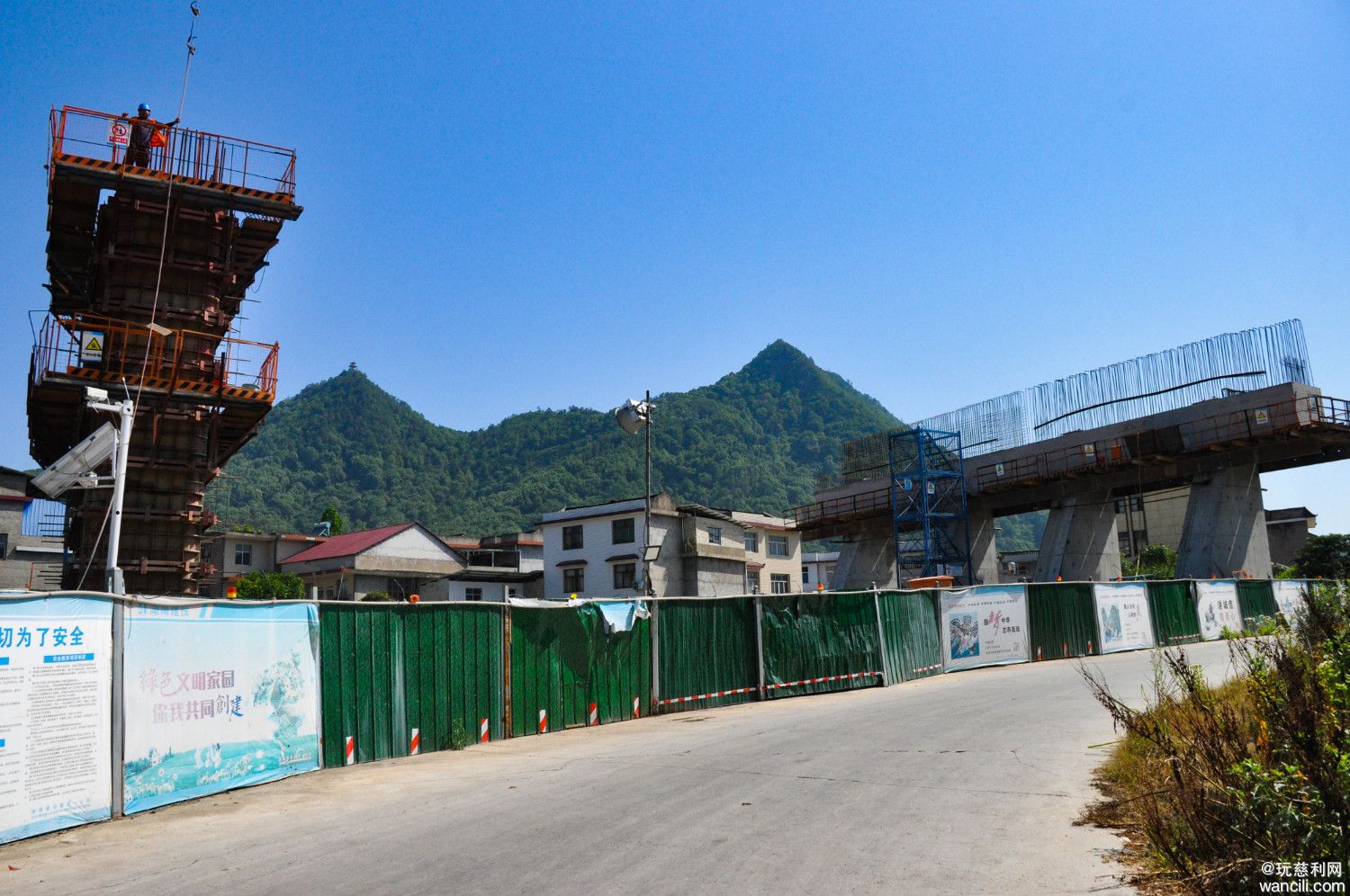 慈利新澧水大桥双安这边已经开始建设陆地桥墩了