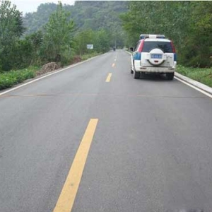慈利县进行养护路面基础数据采集