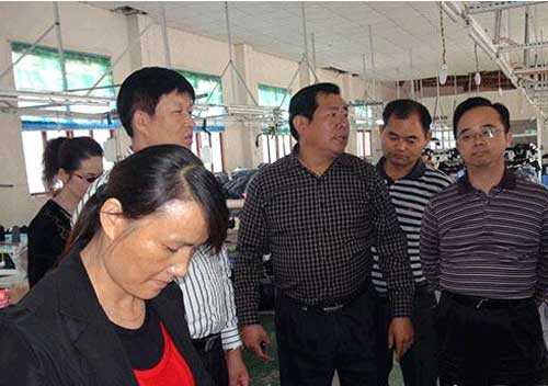 湖南省农校调研慈利农民教育工作