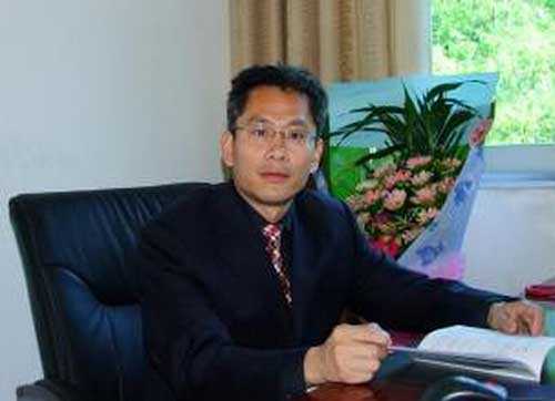 张家界市中级人民法院副院长彭建民