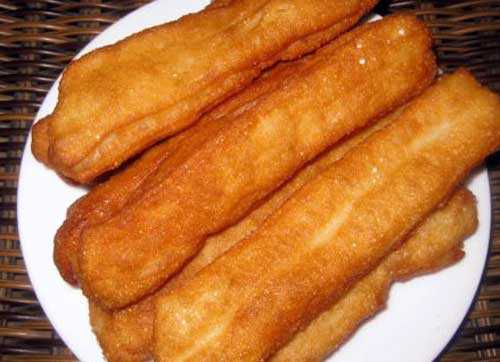 慈利美食之自制油条