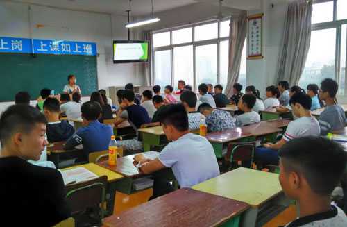 湖南将面向初中生公费培养200名男老师