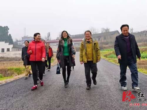 慈利县加快推进红岩岭旅游扶贫项目建设