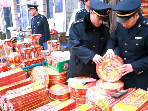 慈利县开展烟花爆竹经营市场专项整治行动