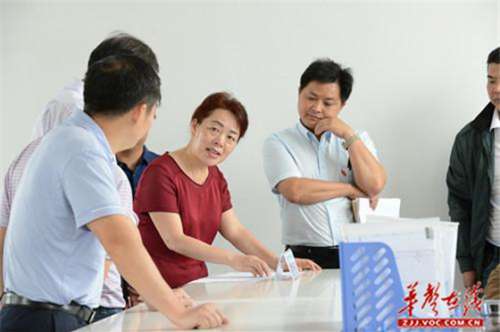 湖南省民政厅考察慈利县重点民生项目建设