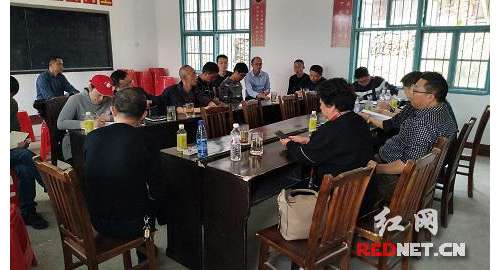 慈利县高标办督查溪口镇涉农工程质量