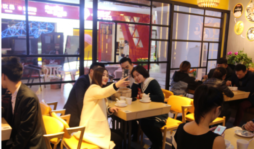 炎记酸菜鱼，精品食材打造精致美味，人见人爱