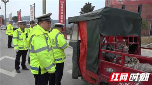 慈利交警大队开展城区道路交通秩序集中整治行动