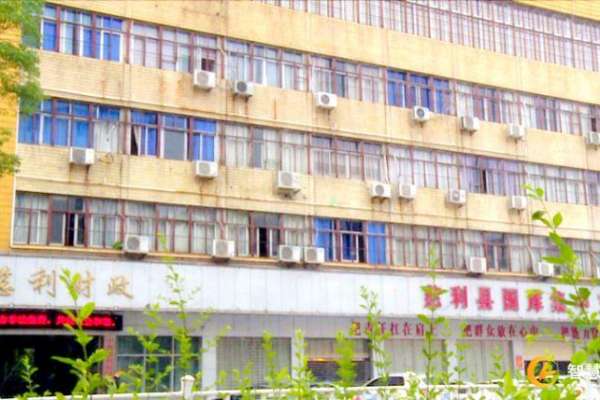 慈利县财政局：转换思路化危为机，确保财政收入质量齐升